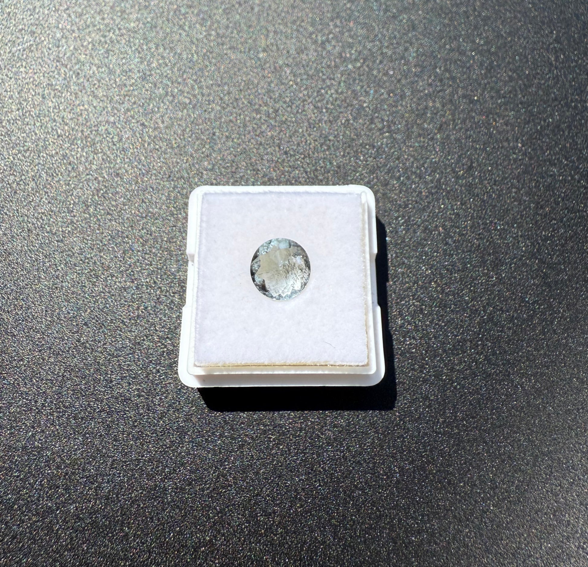 Natural Aquamarine Round Cut